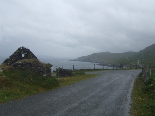 Coastal road on Bearra Peninsula - geograph.org.uk - 1403107.jpg